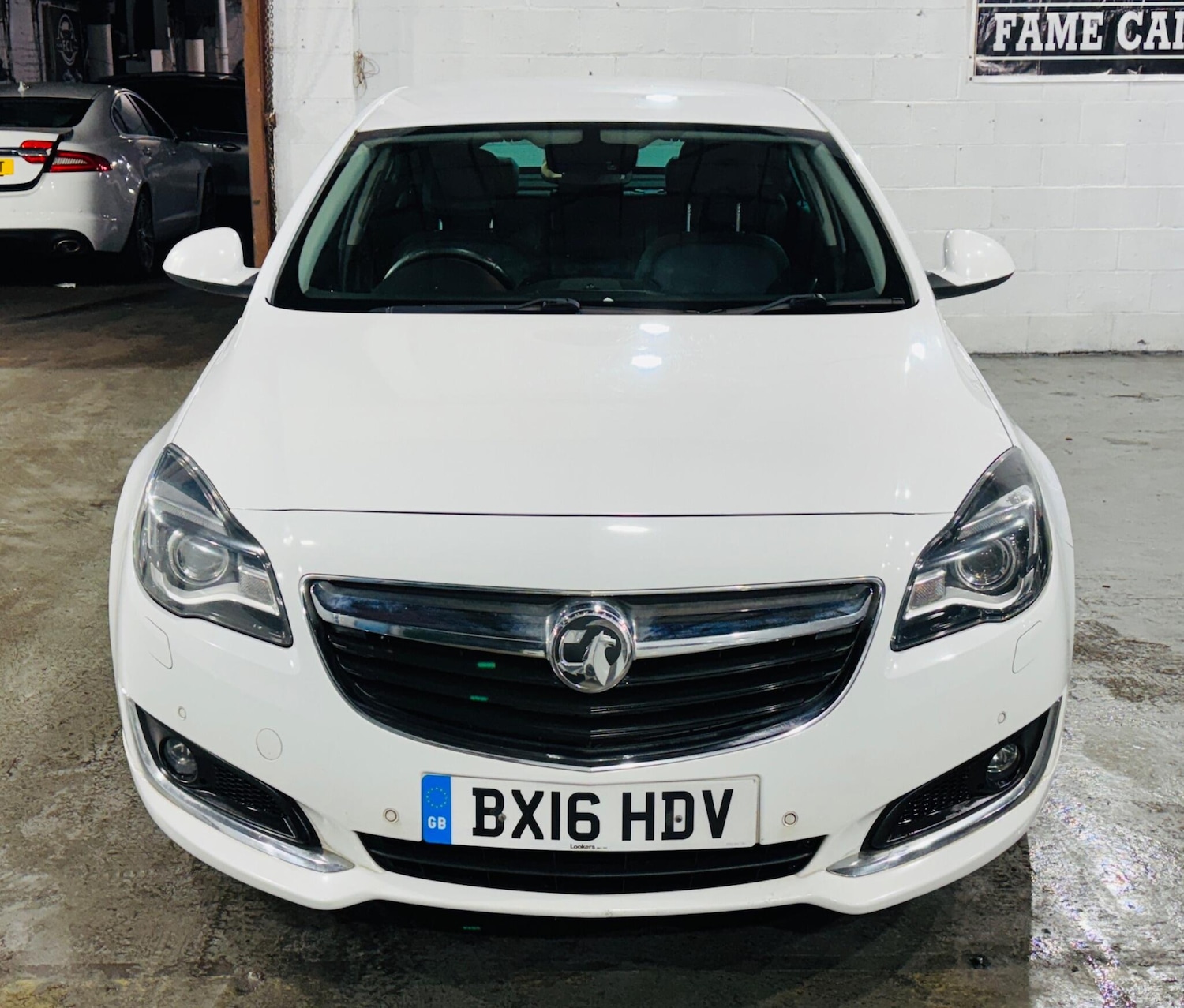 Used Vauxhall Insignia 2016 for sale - 76667043: Photo 2