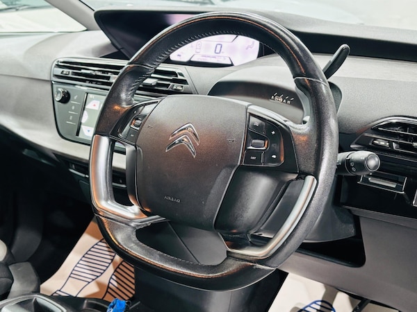 Used Citroen C4 Picasso 2015 for sale - 76215122: Photo 11