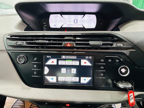 Used Citroen C4 Picasso 2015 for sale - 76215122: Photo 25