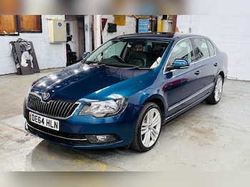 Used Skoda Superb 2014 for sale - 78752474: Photo
