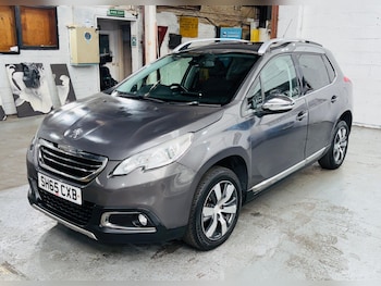 Used Peugeot 2008 2015 for sale - 79441418: Photo