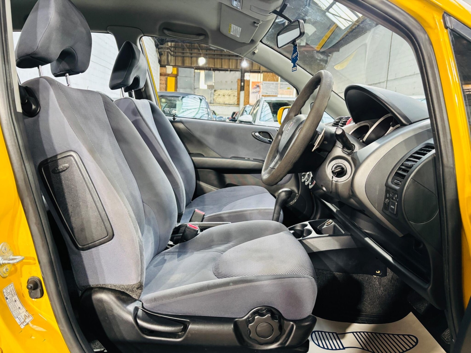 Used Honda Jazz 2005 for sale - 78127791: Photo 16