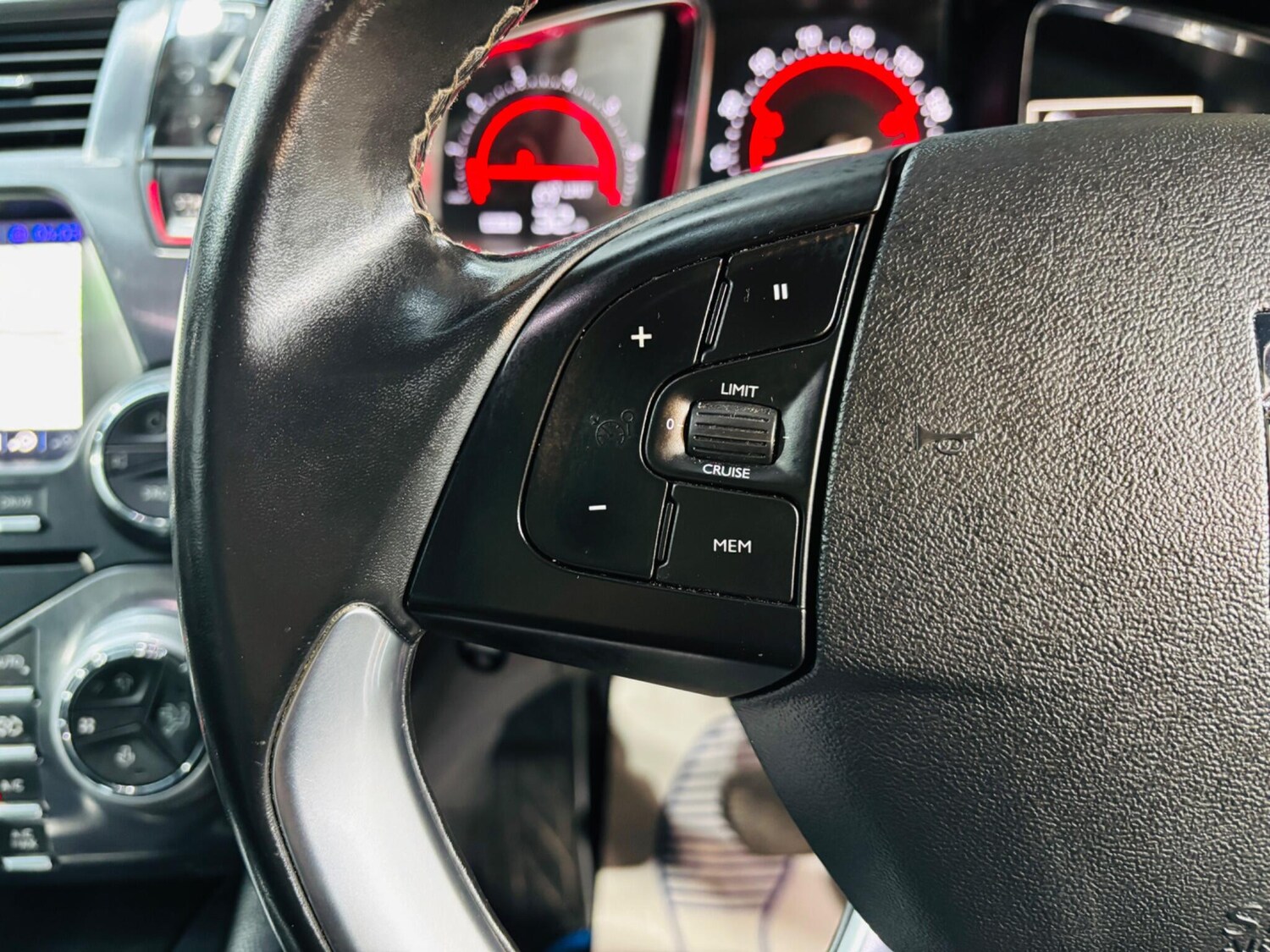 Used DS Automobiles DS 5 2016 for sale - 77908469: Photo 20