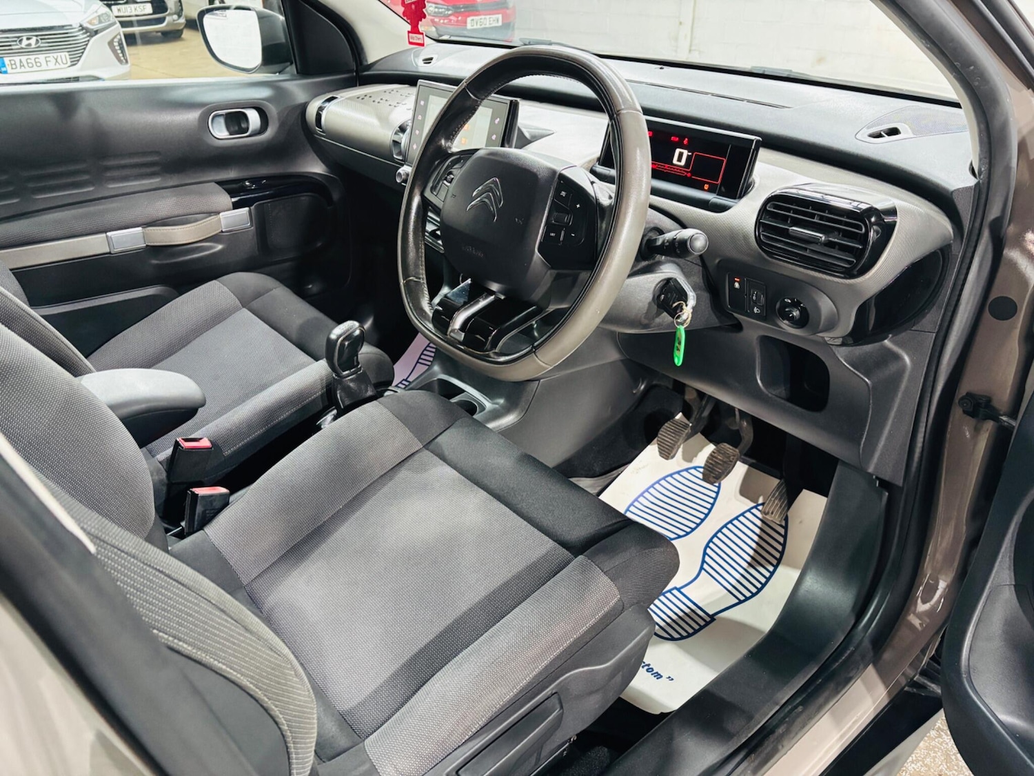 Used Citroen C4 Cactus 2015 for sale - 77400885: Photo 10