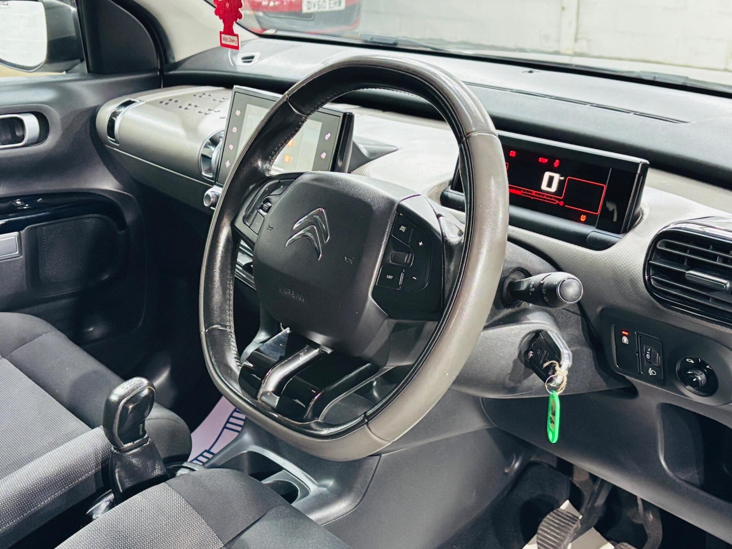 Used Citroen C4 Cactus 2015 for sale - 77400885: Photo 11