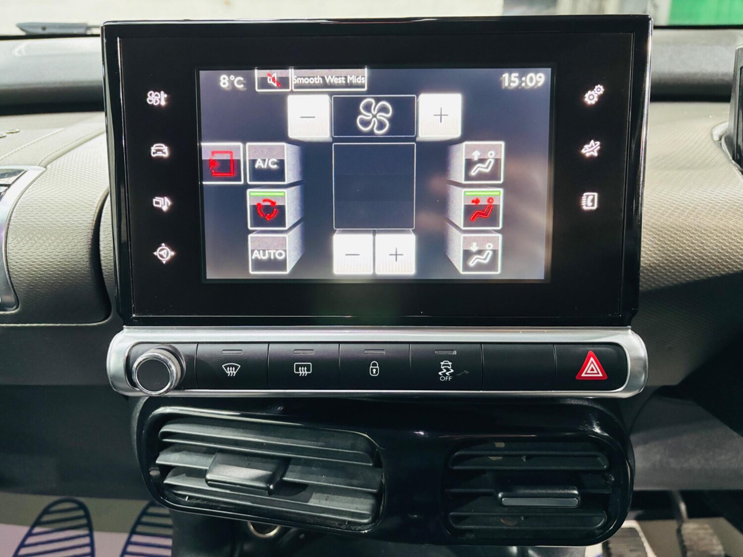 Used Citroen C4 Cactus 2015 for sale - 77400885: Photo 22