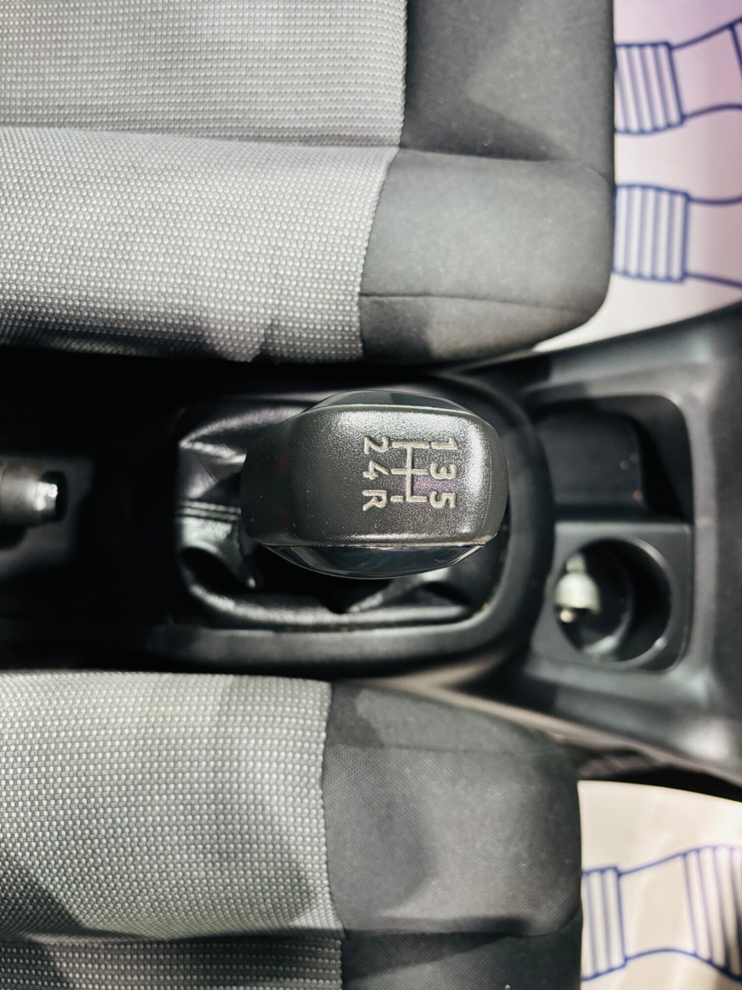 Used Citroen C4 Cactus 2015 for sale - 77400885: Photo 28