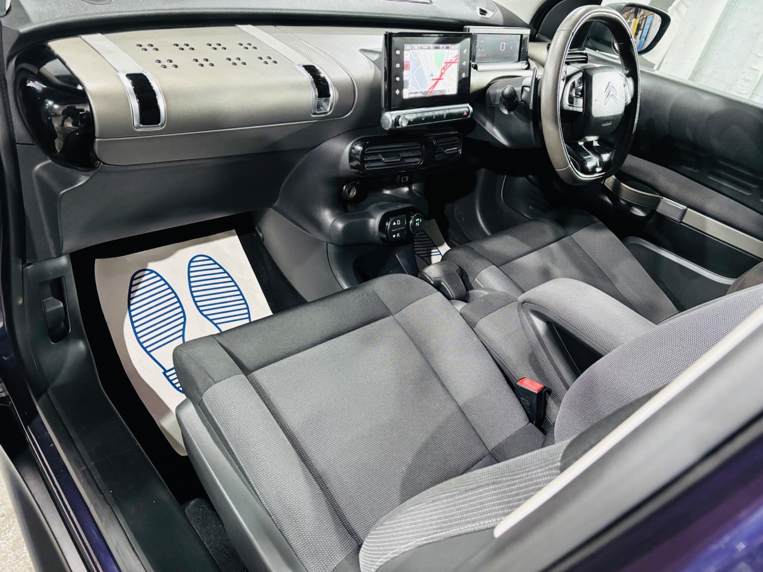 Used Citroen C4 Cactus for sale - 76752891: Photo 14