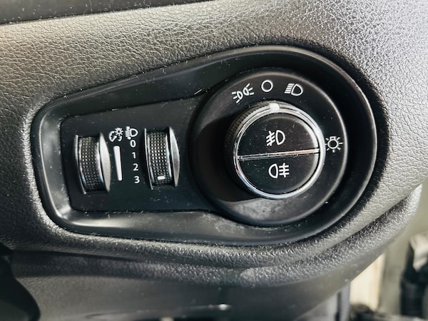 Used Jeep Renegade 2016 for sale - 76246799: Photo 18