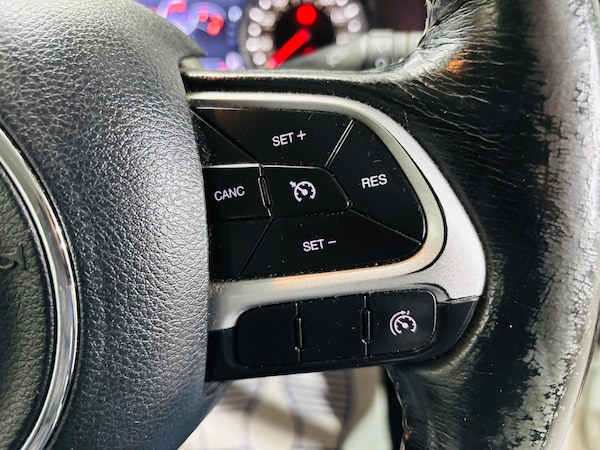 Used Jeep Renegade 2016 for sale - 76246799: Photo 19