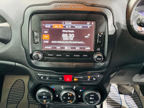 Used Jeep Renegade 2016 for sale - 76246799: Photo 22
