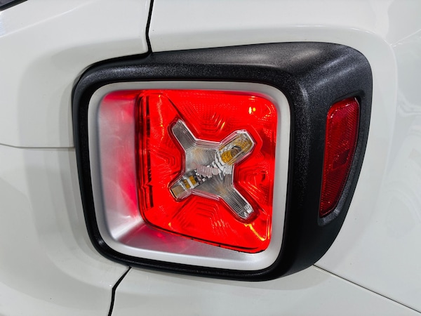 Used Jeep Renegade 2016 for sale - 76246799: Photo 32