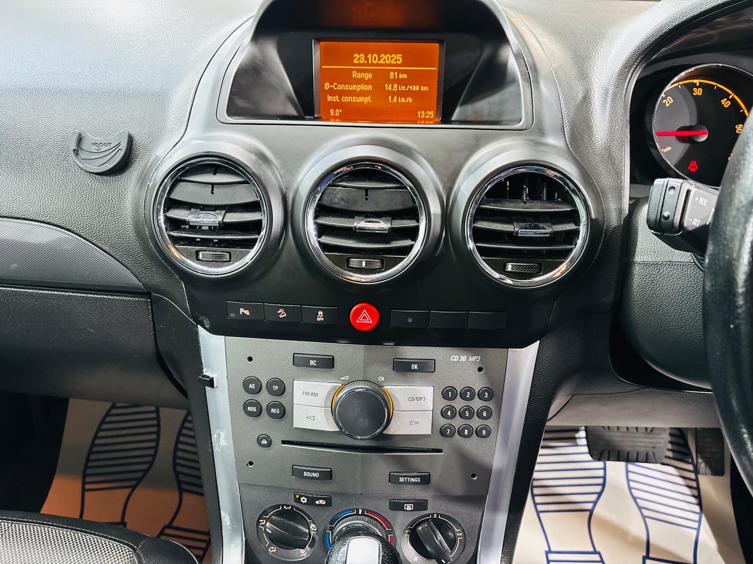 Used Vauxhall Antara 2013 for sale - 76361072: Photo 21