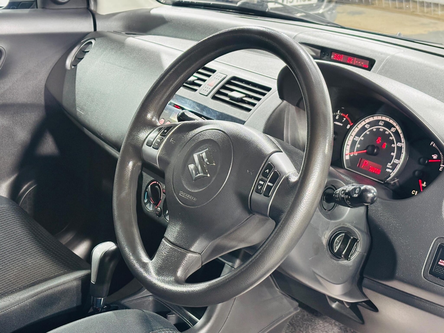 Used Suzuki Swift for sale - 77267450: Photo 11