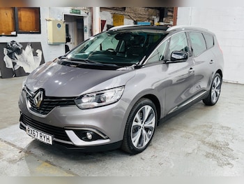 Used Renault Grand Scenic 2017 for sale - 79533160: Photo