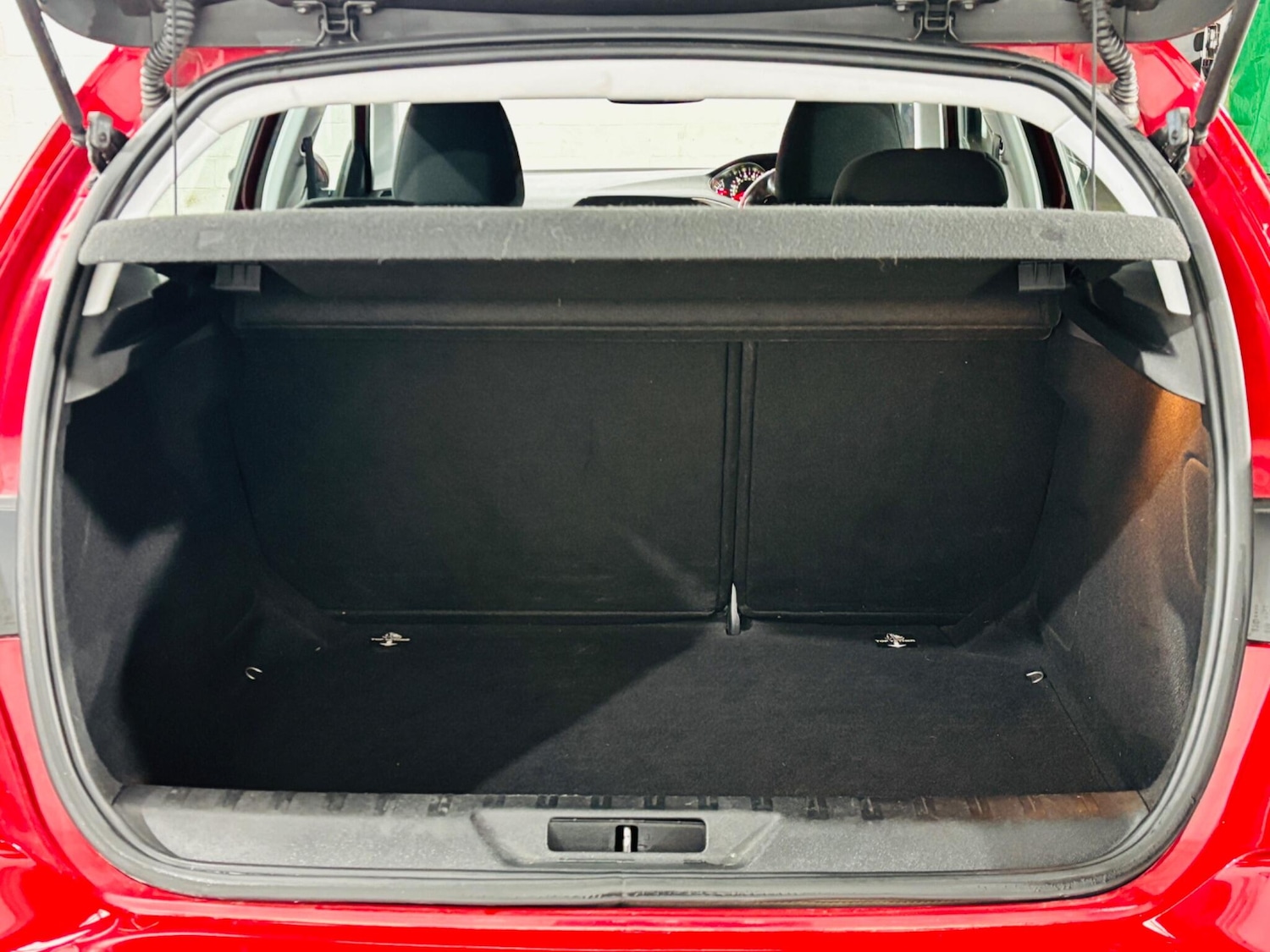 Used Peugeot 308 2015 for sale - 77538157: Photo 30