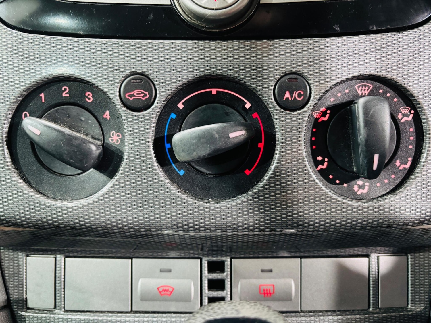 Used Ford Focus 2009 for sale - 76927059: Photo 20