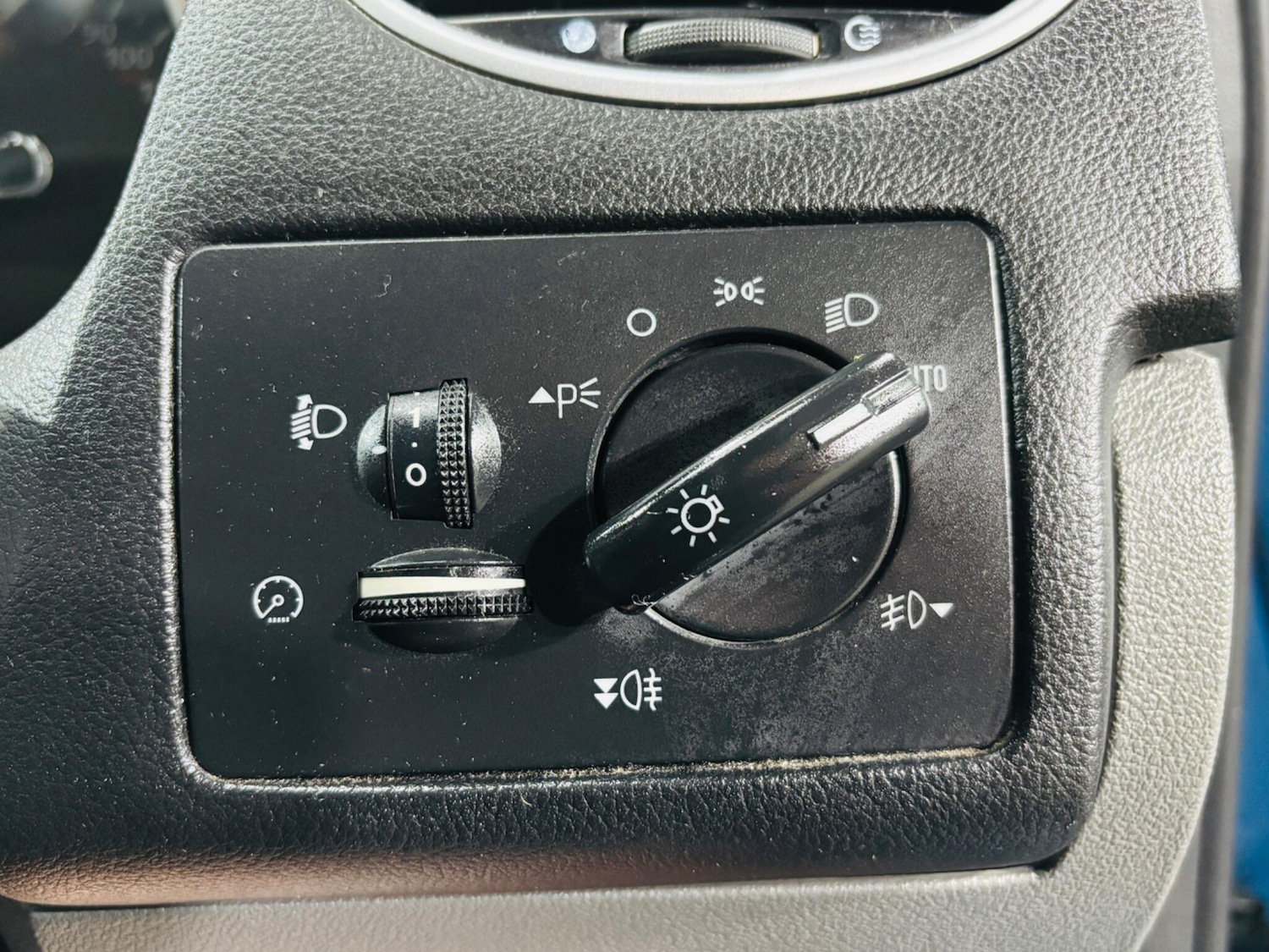 Used Ford Focus 2009 for sale - 76927059: Photo 24