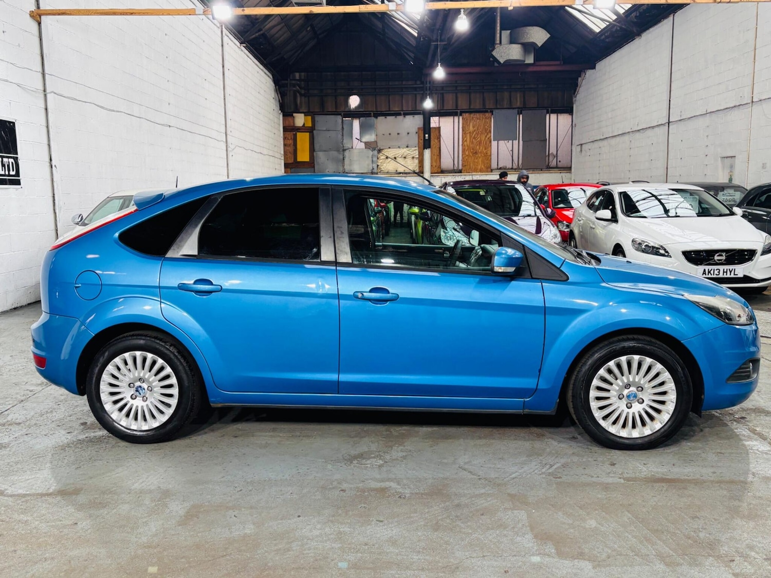 Used Ford Focus 2009 for sale - 76927059: Photo 8