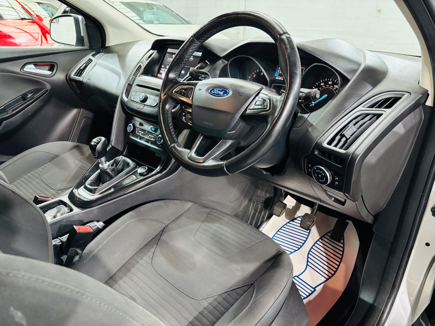 Used Ford Focus 2016 for sale - 76987910: Photo 10