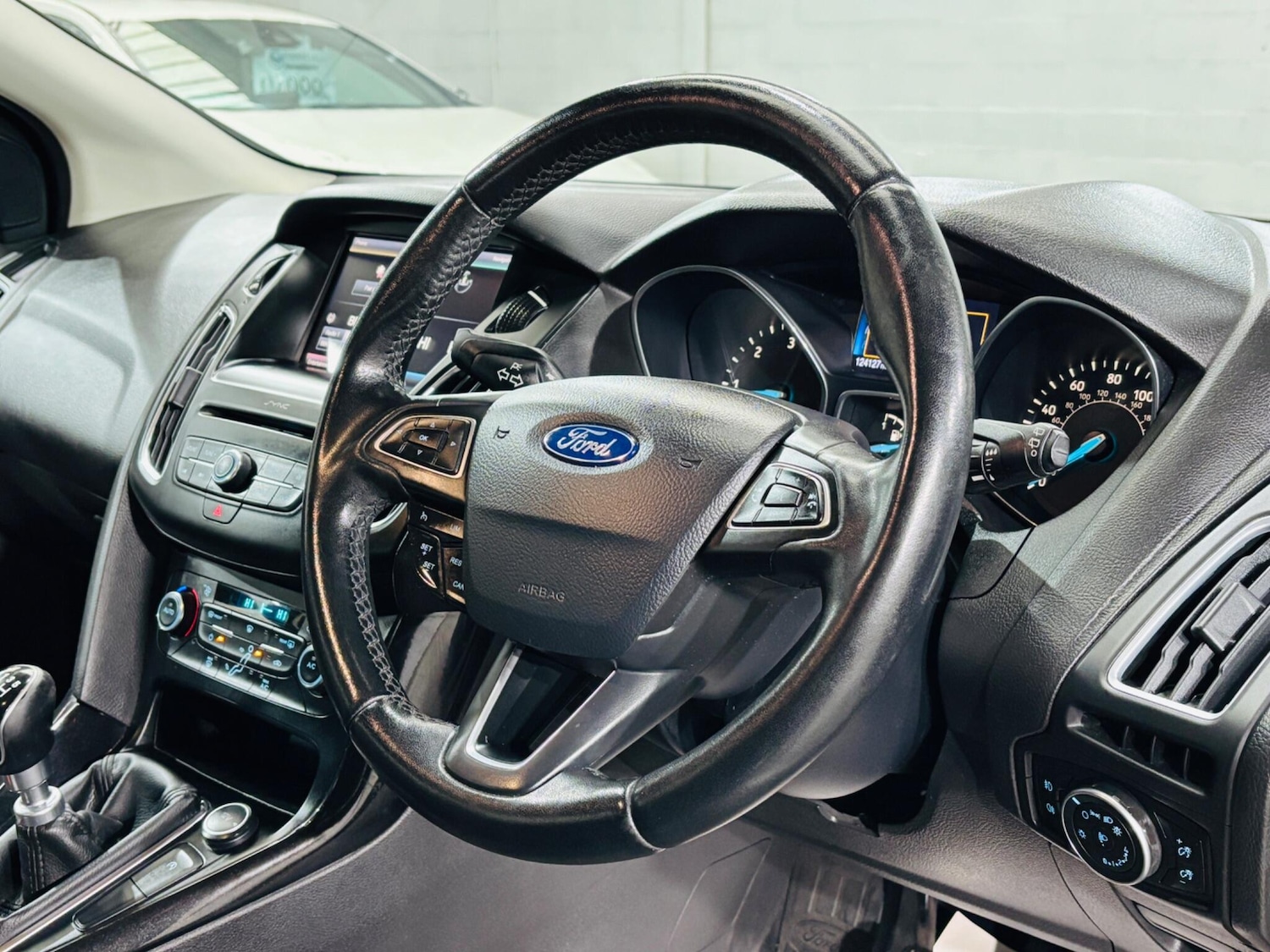 Used Ford Focus 2016 for sale - 76987910: Photo 11