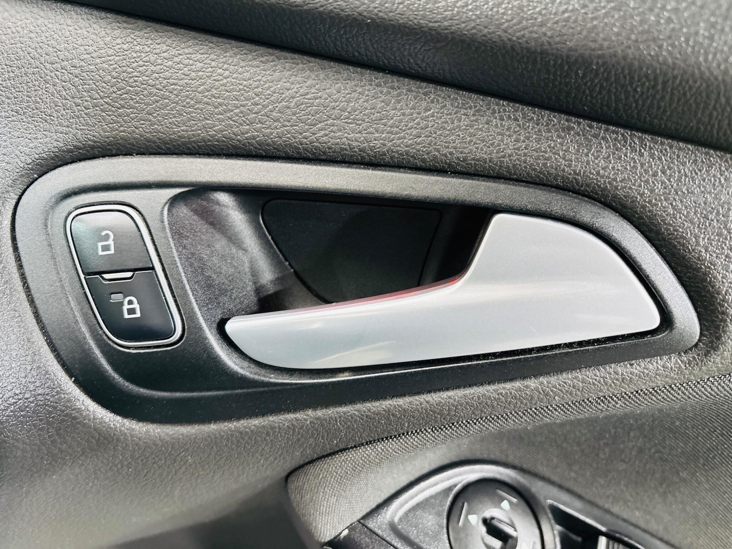 Used Ford Focus 2016 for sale - 76987910: Photo 18