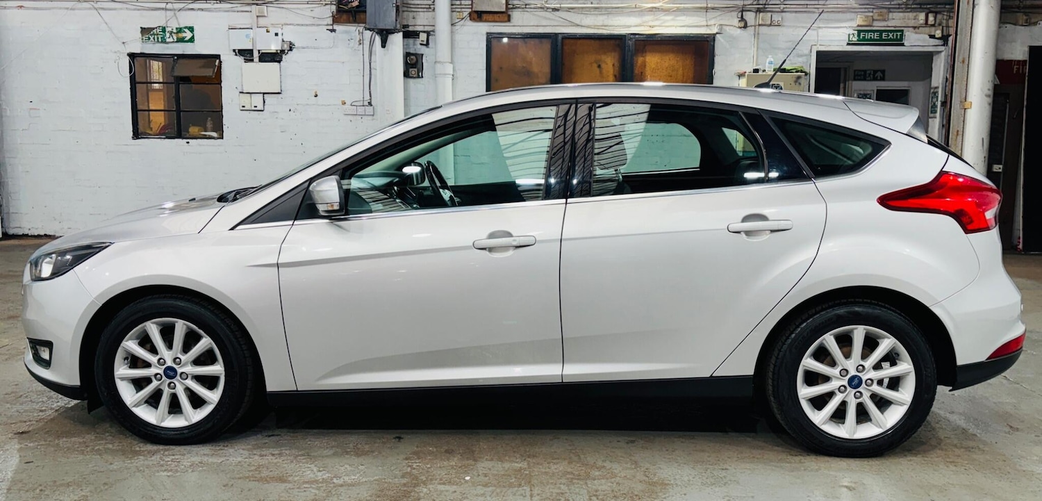 Used Ford Focus 2016 for sale - 76987910: Photo 9