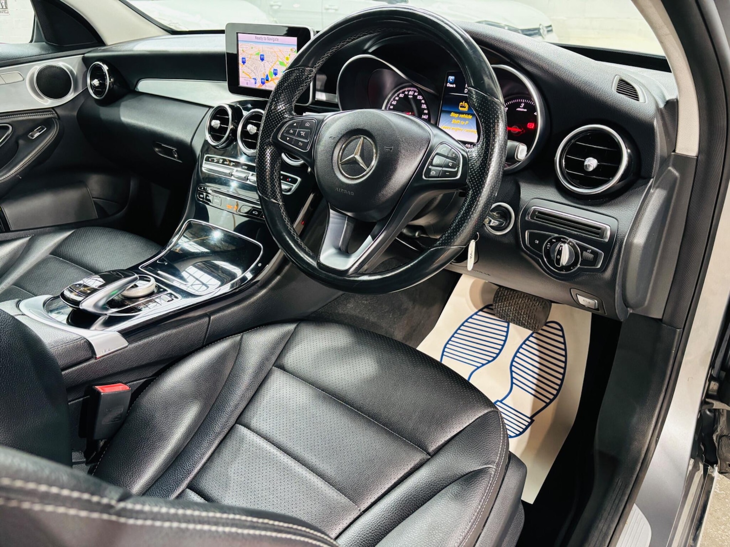 Used Mercedes-Benz C-Class 2014 for sale - 75991264: Photo 10