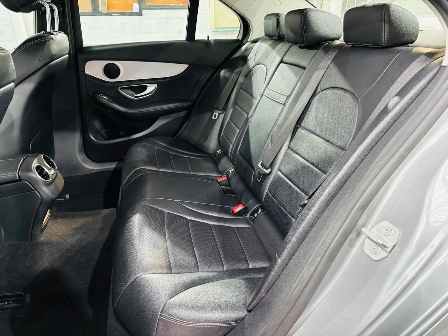 Used Mercedes-Benz C-Class 2014 for sale - 75991264: Photo 16