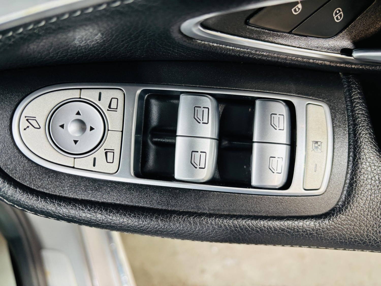 Used Mercedes-Benz C-Class 2014 for sale - 75991264: Photo 17