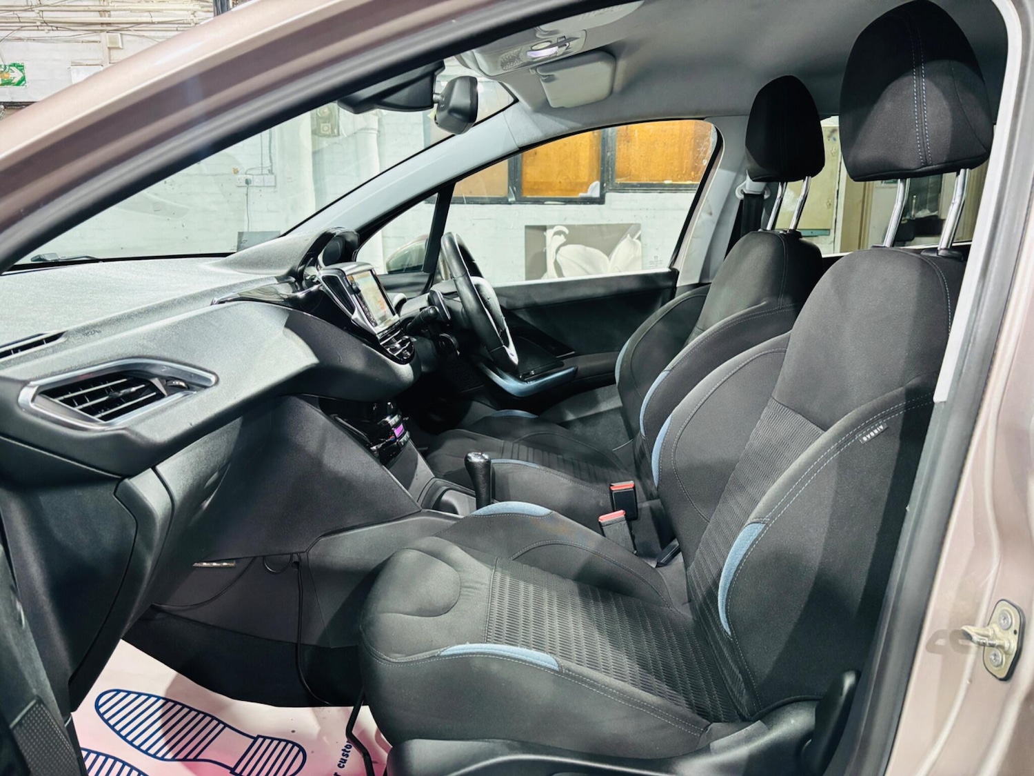 Used Peugeot 208 2013 for sale - 76752381: Photo 15