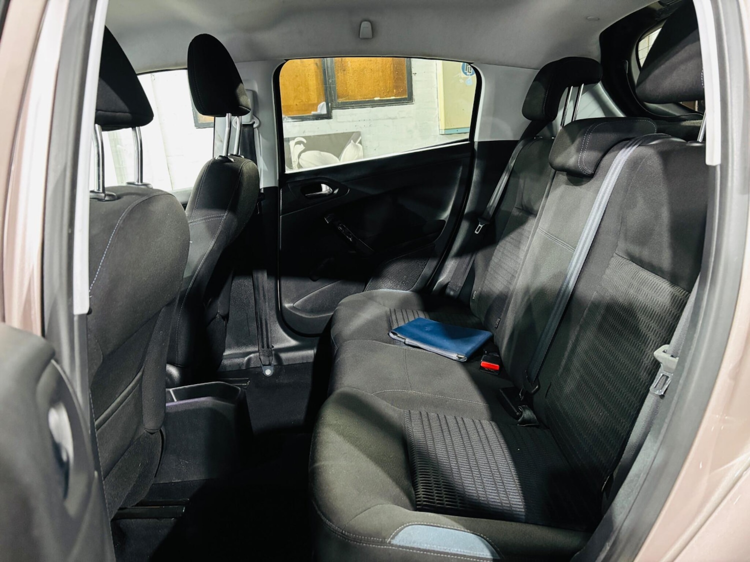 Used Peugeot 208 2013 for sale - 76752381: Photo 16