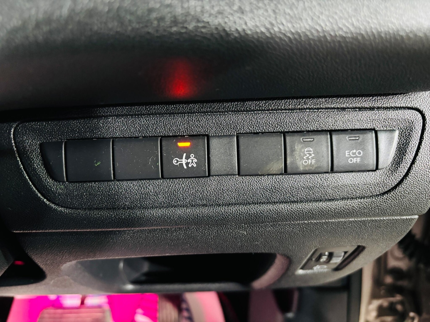 Used Peugeot 208 2013 for sale - 76752381: Photo 18