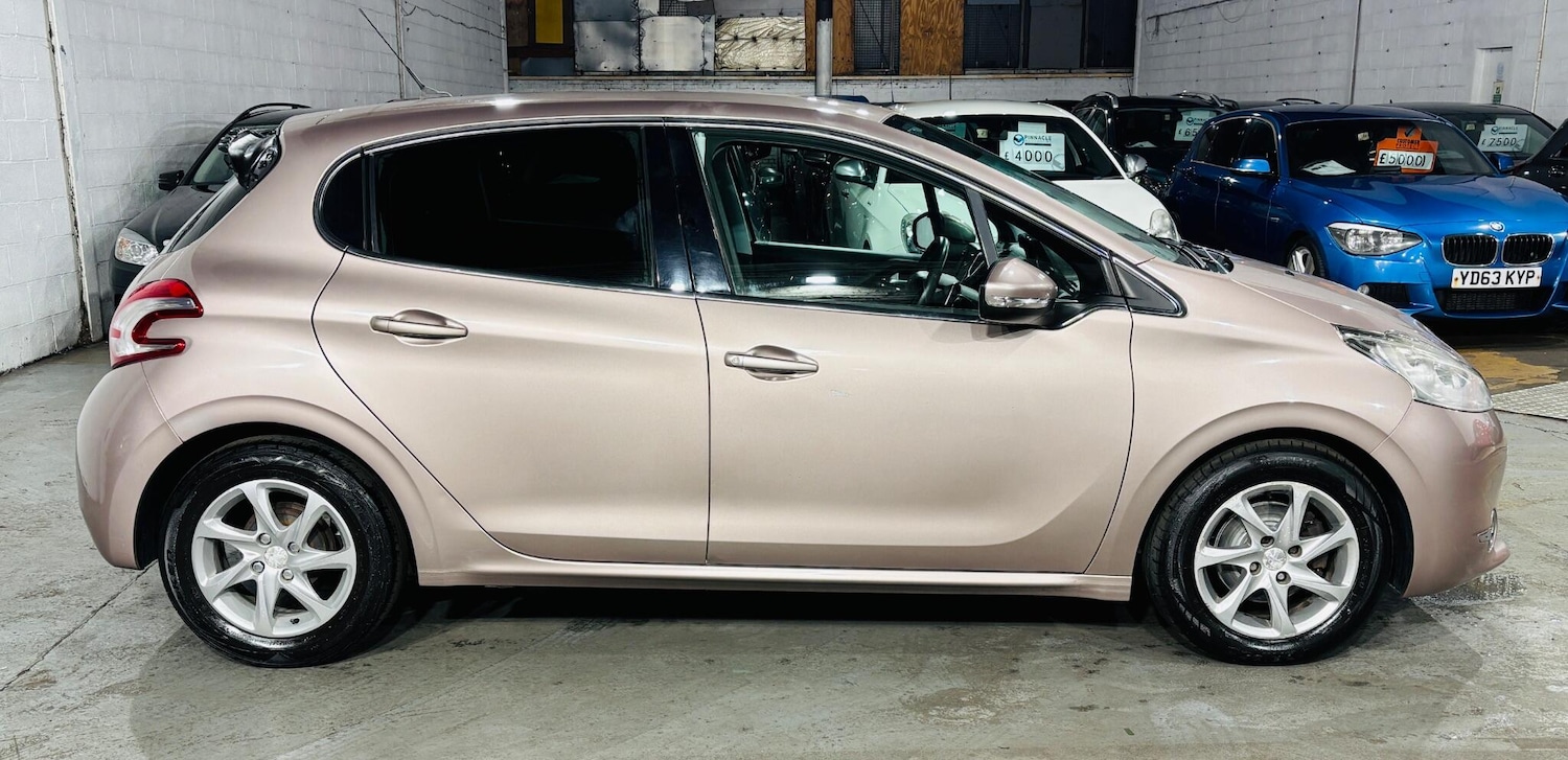 Used Peugeot 208 2013 for sale - 76752381: Photo 8