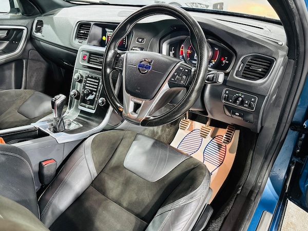 Used Volvo V60 2015 for sale - 76215151: Photo 10