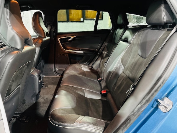 Used Volvo V60 2015 for sale - 76215151: Photo 16