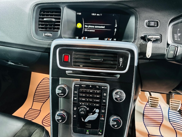 Used Volvo V60 2015 for sale - 76215151: Photo 28