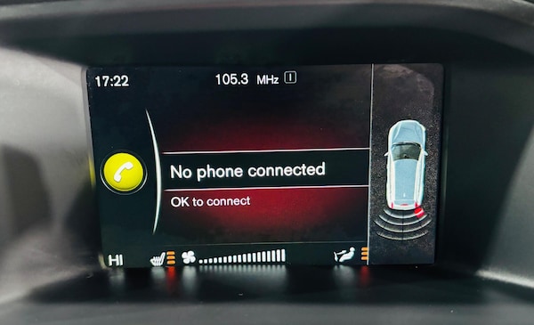 Used Volvo V60 2015 for sale - 76215151: Photo 30
