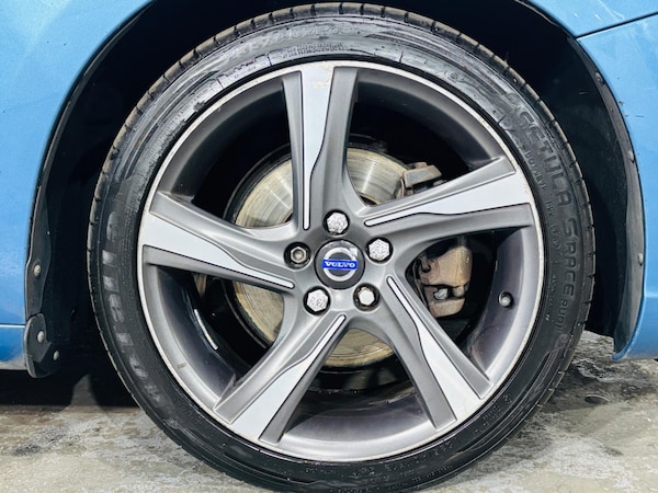 Used Volvo V60 2015 for sale - 76215151: Photo 35