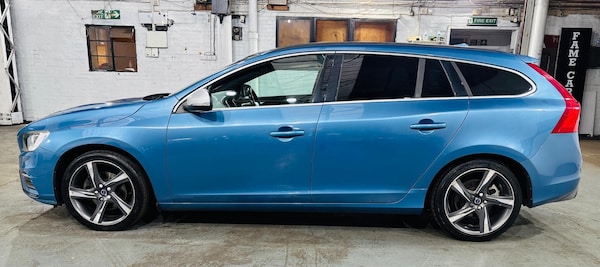 Used Volvo V60 2015 for sale - 76215151: Photo 9