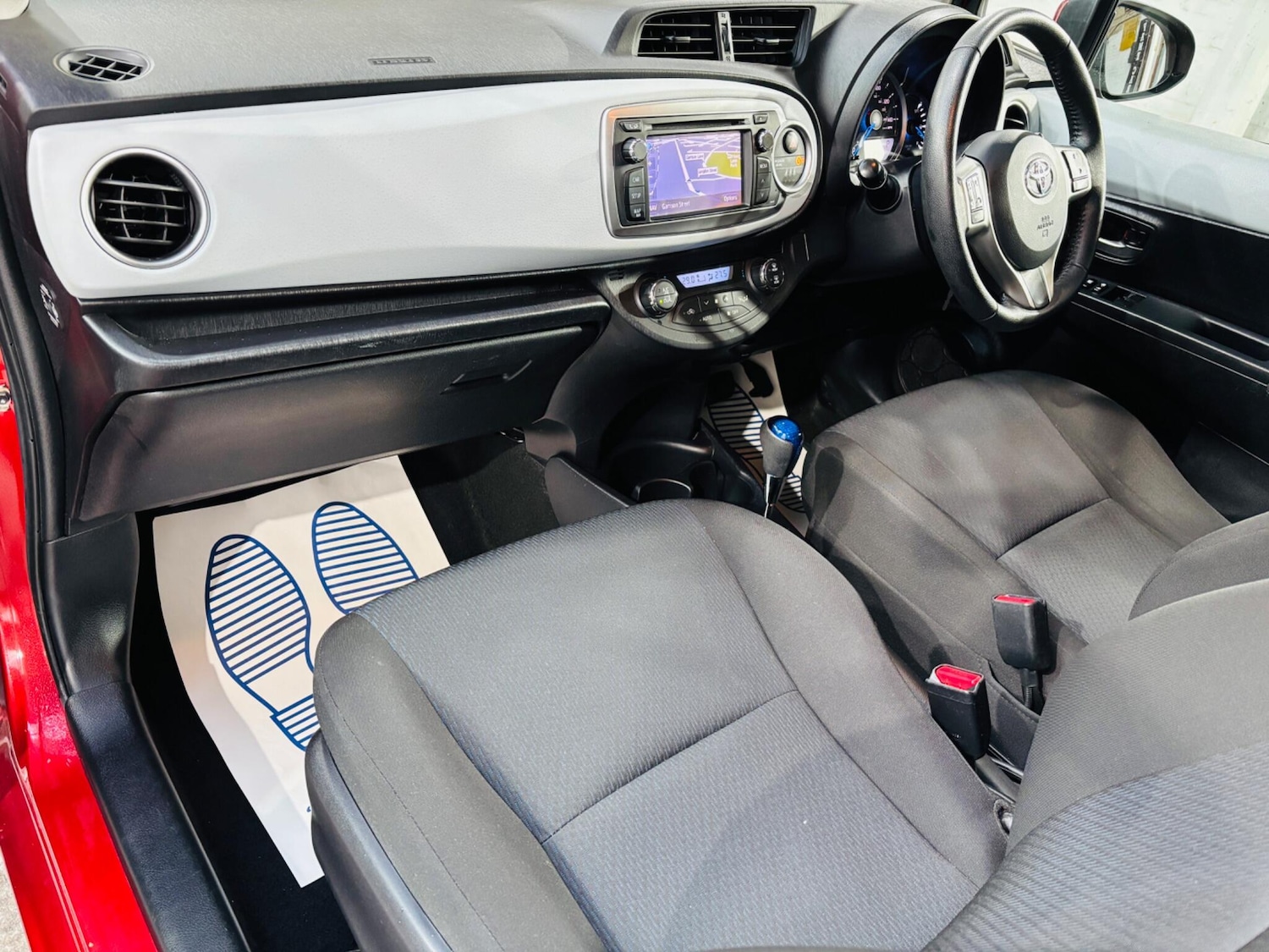 Used Toyota Yaris 2013 for sale - 76349655: Photo 14