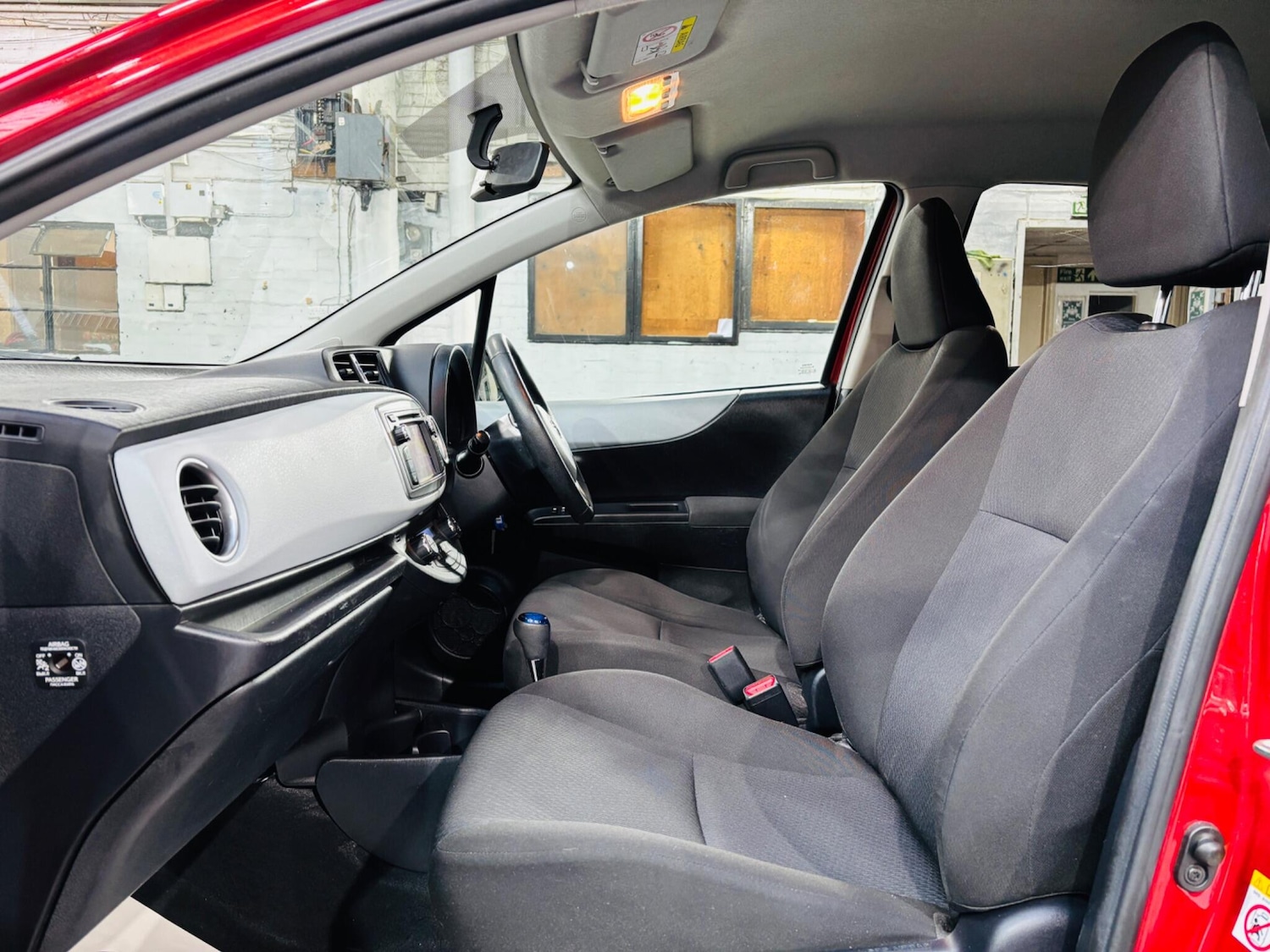 Used Toyota Yaris 2013 for sale - 76349655: Photo 15