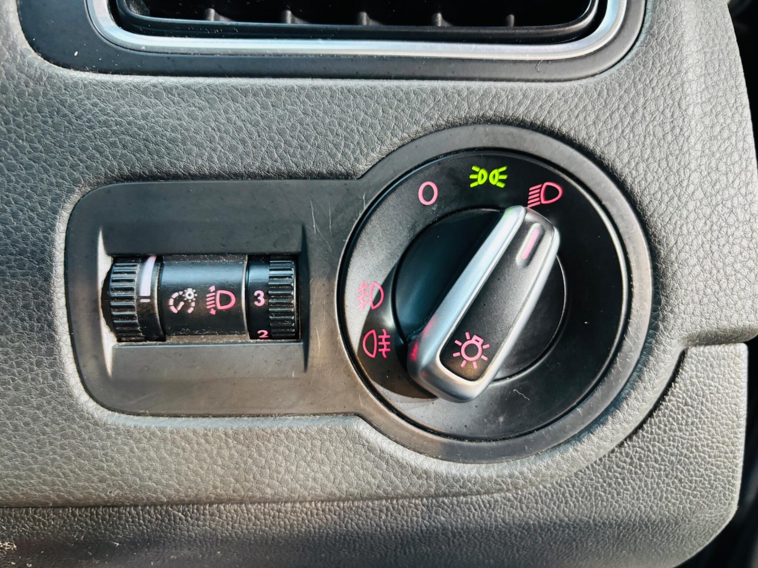 Used Volkswagen Polo 2010 for sale - 77163368: Photo 20