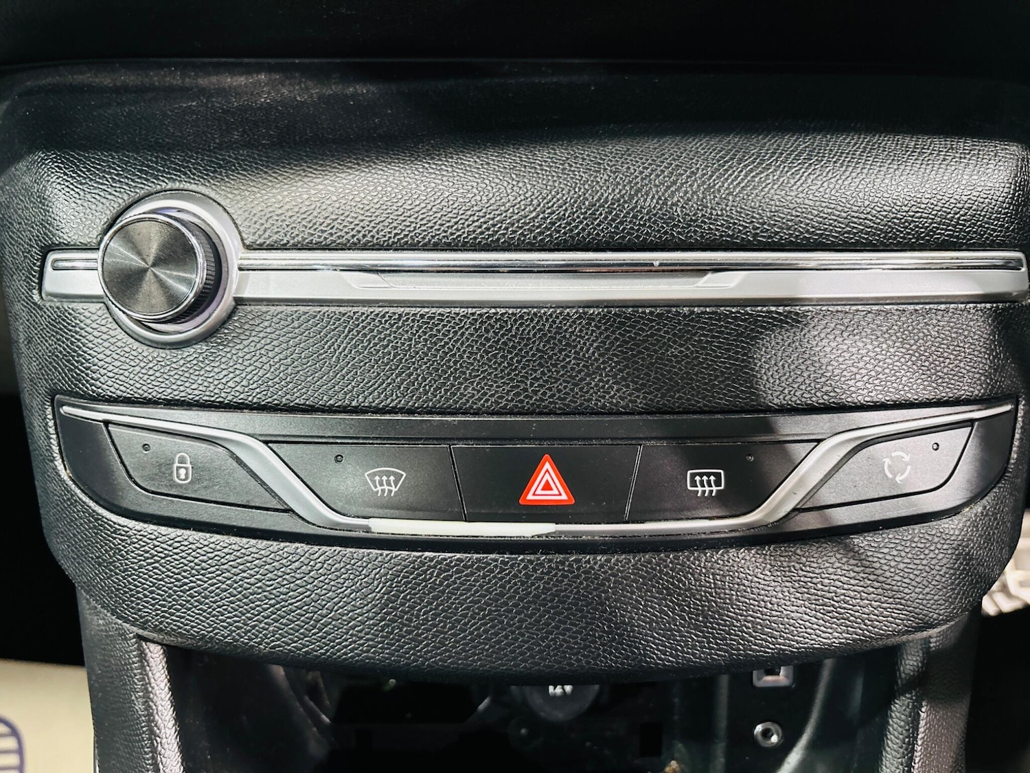 Used Peugeot 308 2016 for sale - 76987611: Photo 24