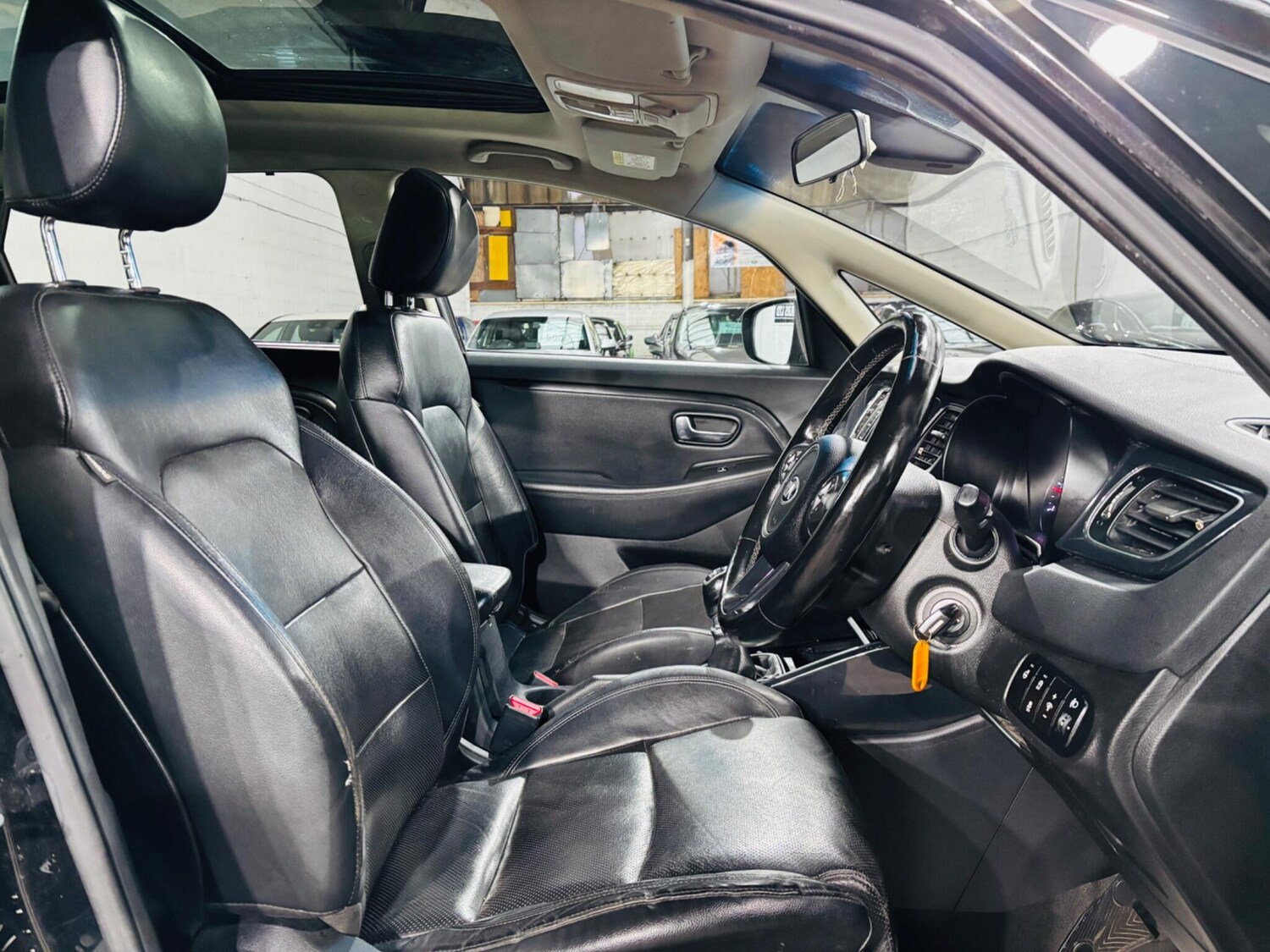 Used Kia Carens for sale - 77738251: Photo 13