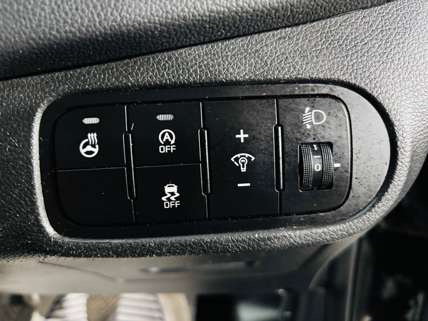 Used Kia Carens for sale - 77738251: Photo 18