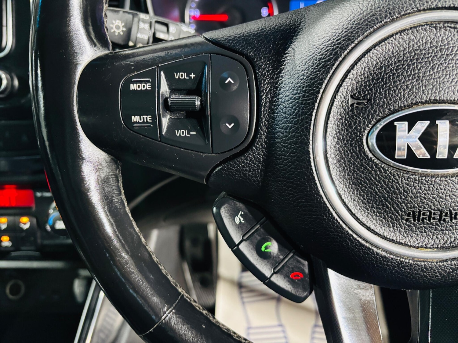 Used Kia Carens for sale - 77738251: Photo 20