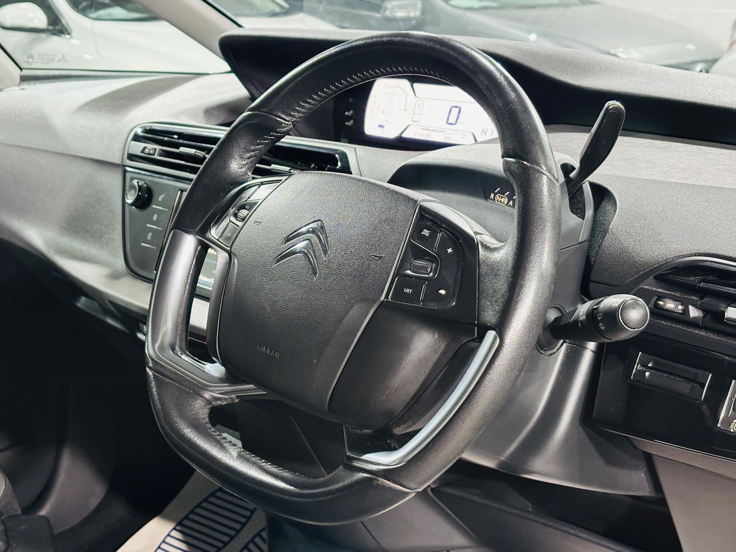 Used Citroen C4 Picasso 2015 for sale - 76976784: Photo 11