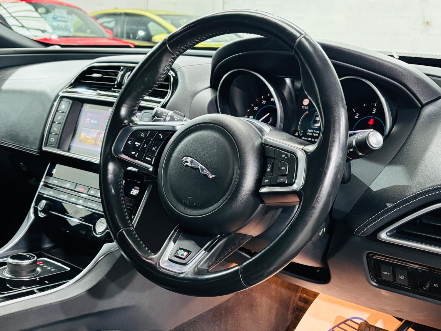 Used Jaguar XE 2017 for sale - 76423070: Photo 11