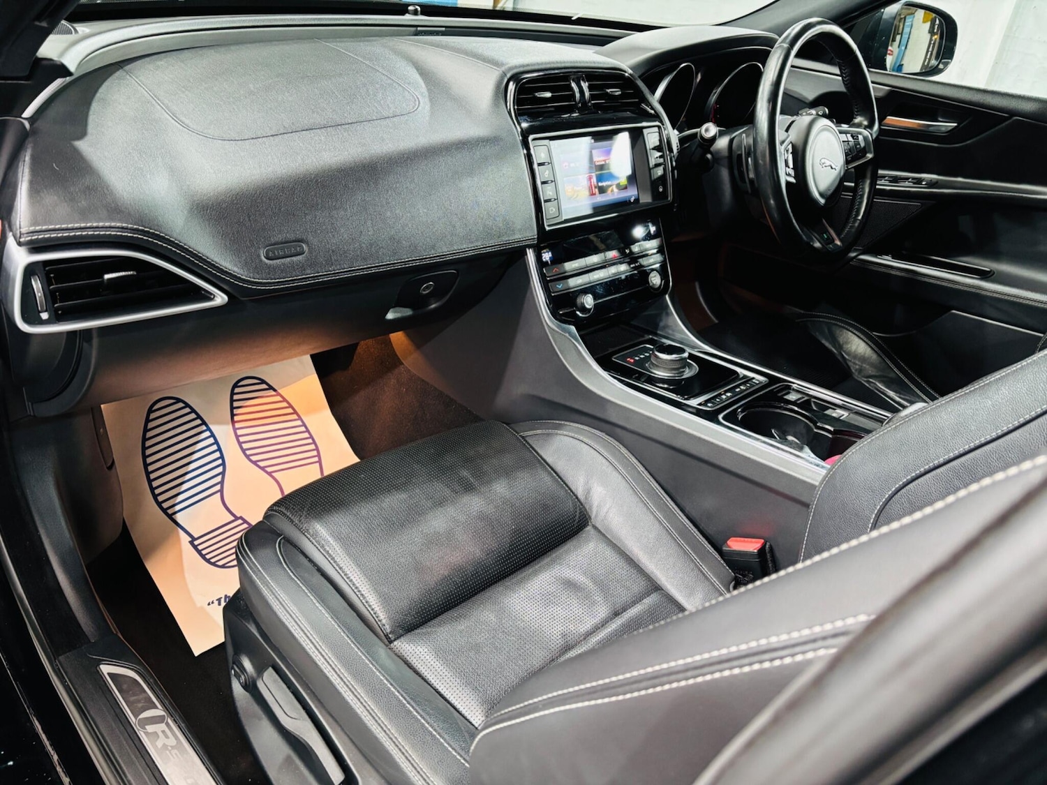 Used Jaguar XE 2017 for sale - 76423070: Photo 14